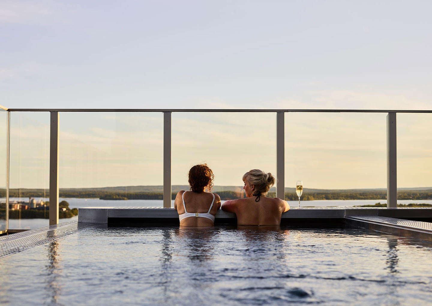 KUST - Hotell & Spa i Piteå för två